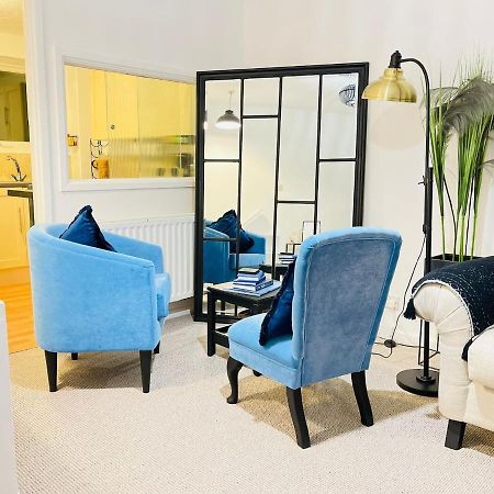 Lovely 1 Bed Home Near Hospital, With Parking & Garden Work Contractor Leisure, Sapphire Cambridge Zewnętrze zdjęcie
