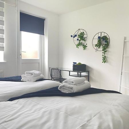 Lovely 1 Bed Home Near Hospital, With Parking & Garden Work Contractor Leisure, Sapphire Cambridge Zewnętrze zdjęcie
